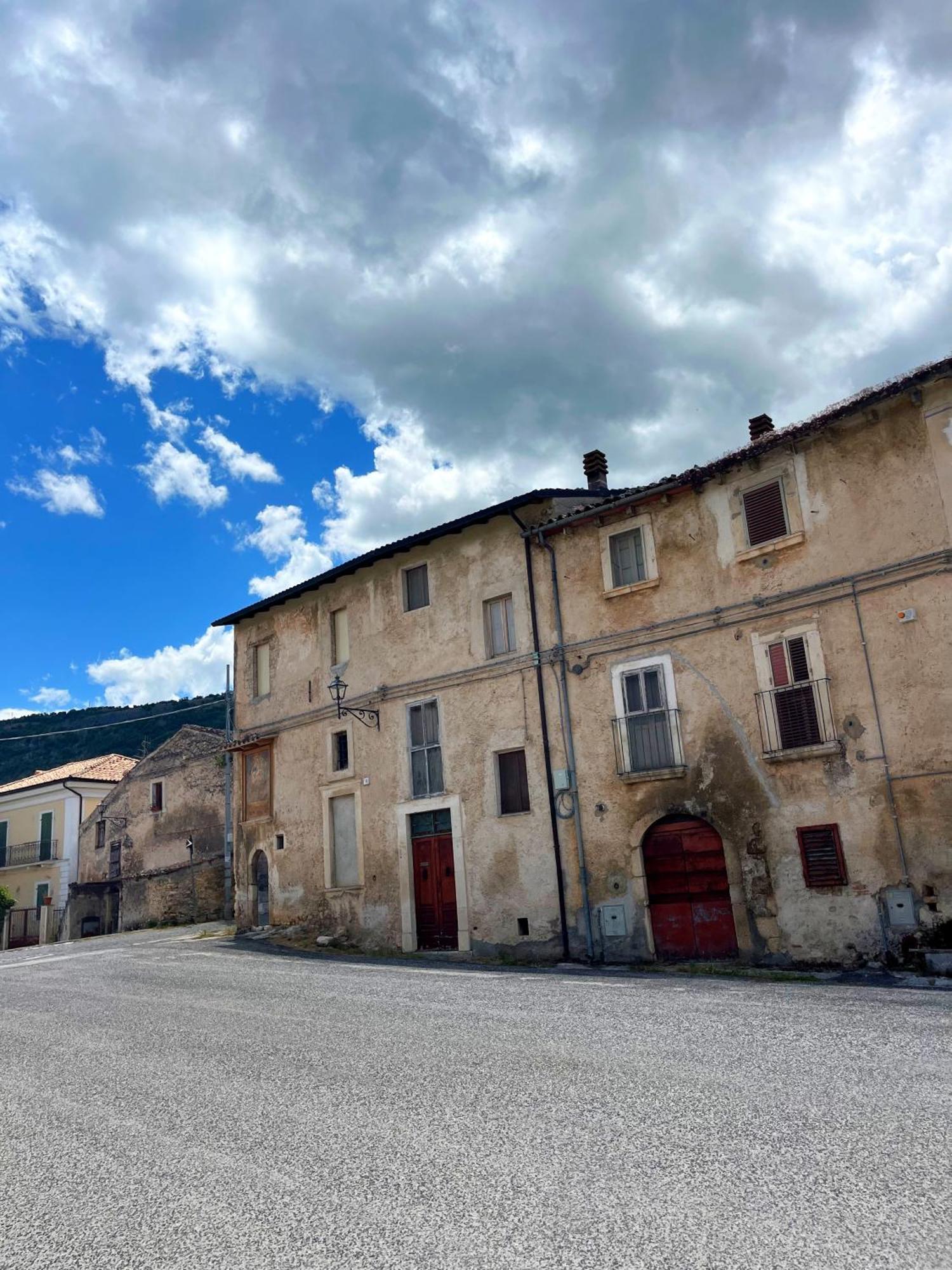 Appartamento La Locanda Del Castello San Panfilo d'Ocre Exterior foto