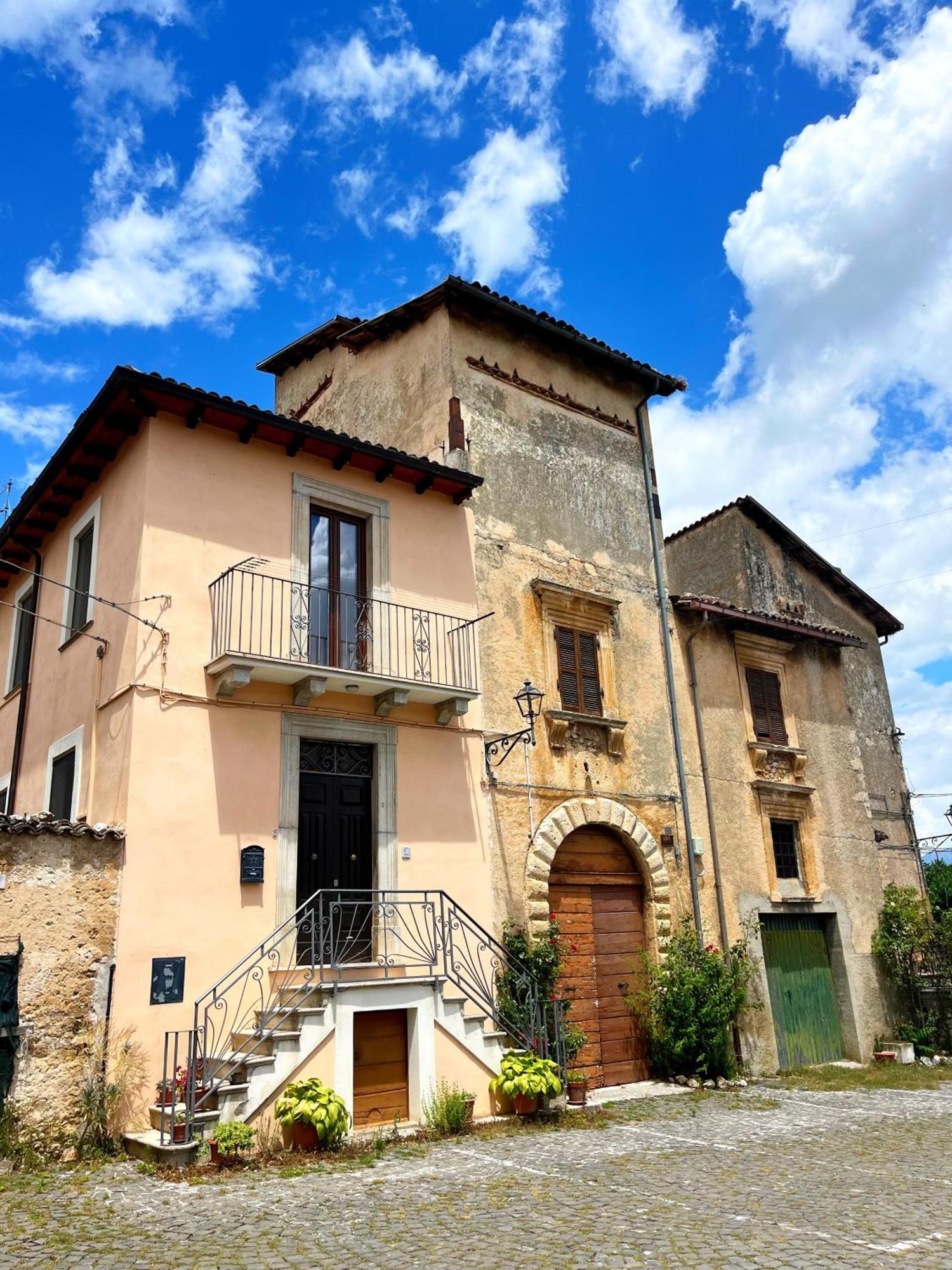 Appartamento La Locanda Del Castello San Panfilo d'Ocre Exterior foto